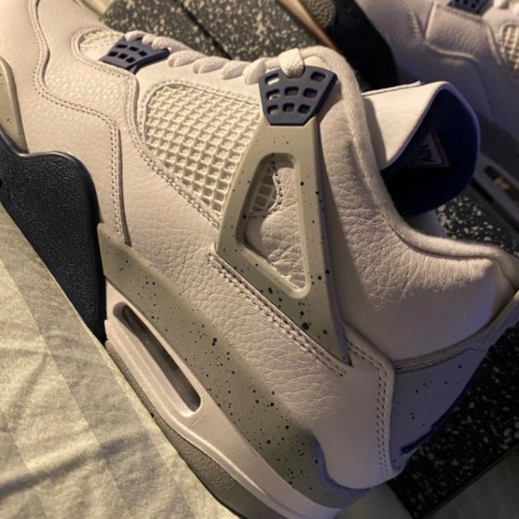 Air Jordan 4 Retro midnight navy main image 5